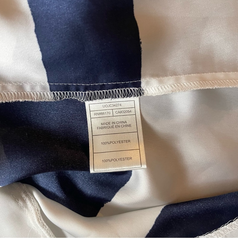 Jack Scoop Neck Stripe Tank Top Blue White
Small - Picture 10 of 12